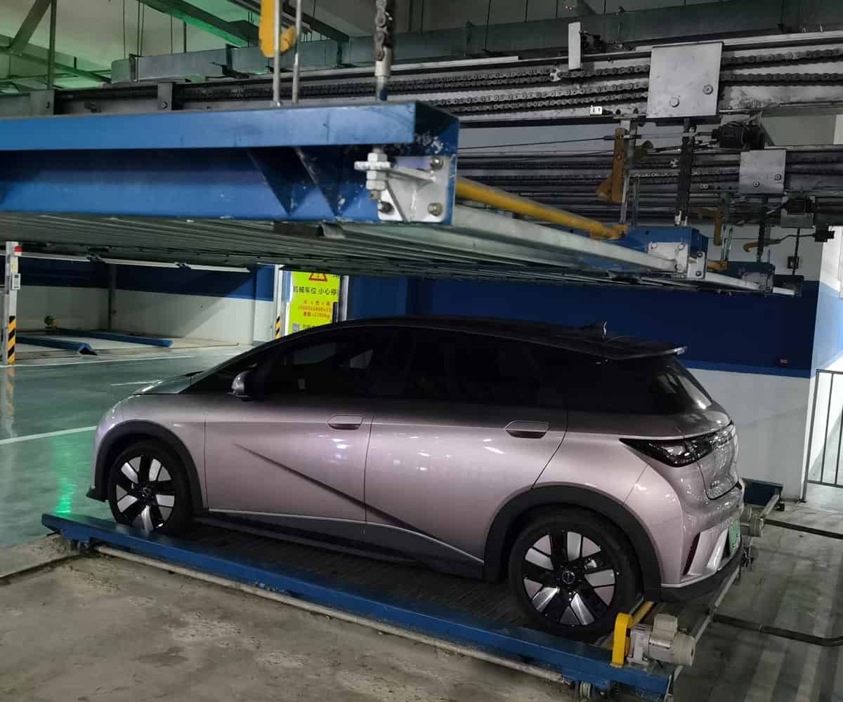 雙層簡易式機械停車位安裝.jpg